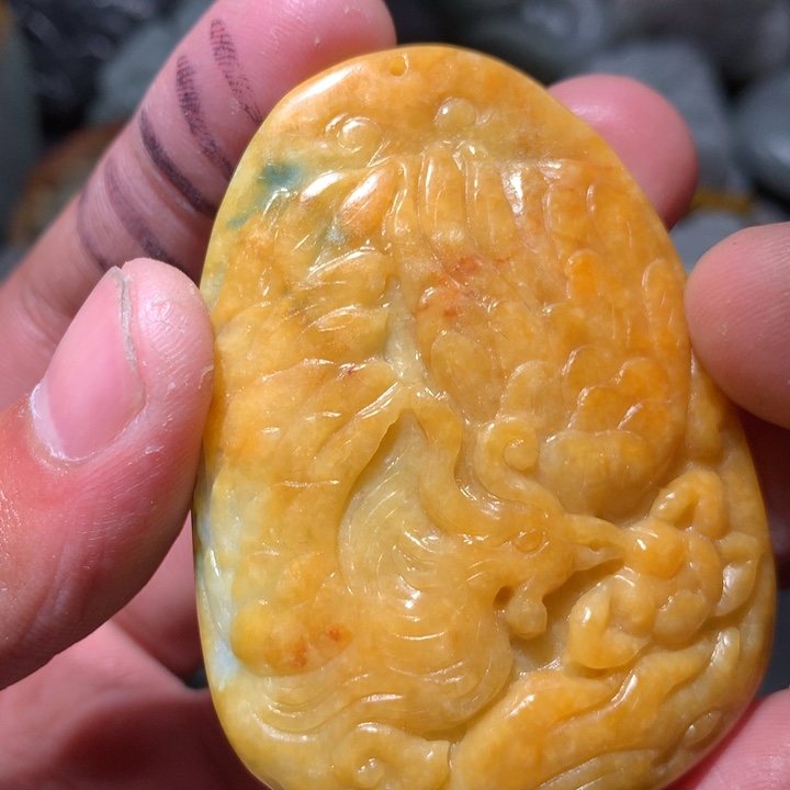 翡翠未镶嵌颈饰保真天然a货翡翠