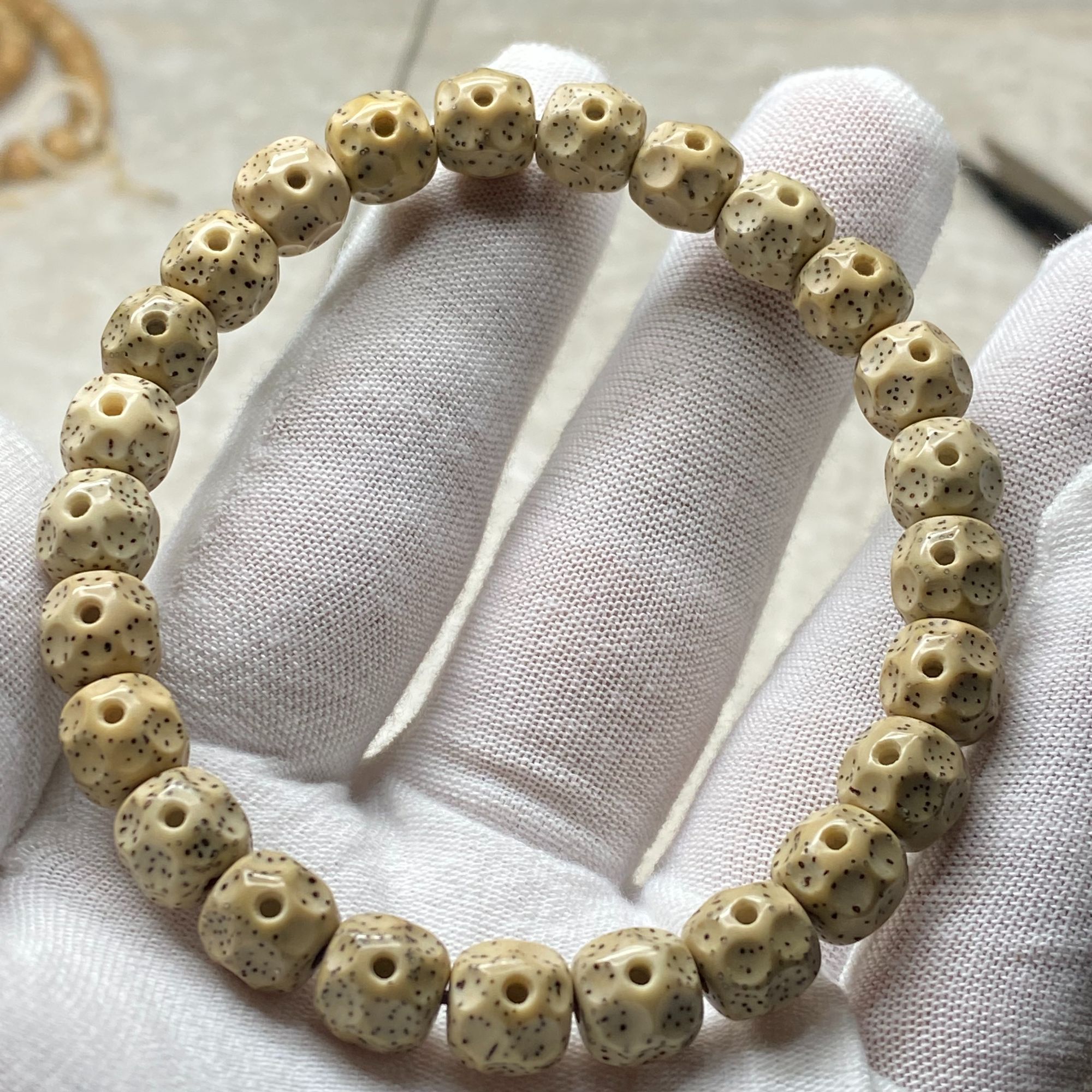 精工精挑牛毛星8X9氧化石玉无相星月菩提手串