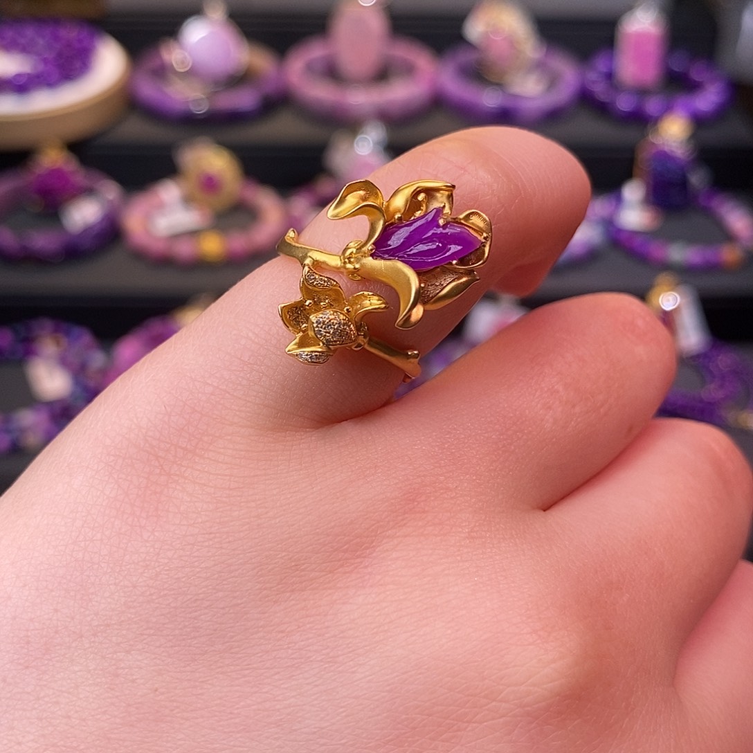 苏纪石（舒俱来）18K金镶嵌戒指