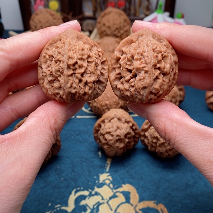 文玩核桃把件牡丹纹36