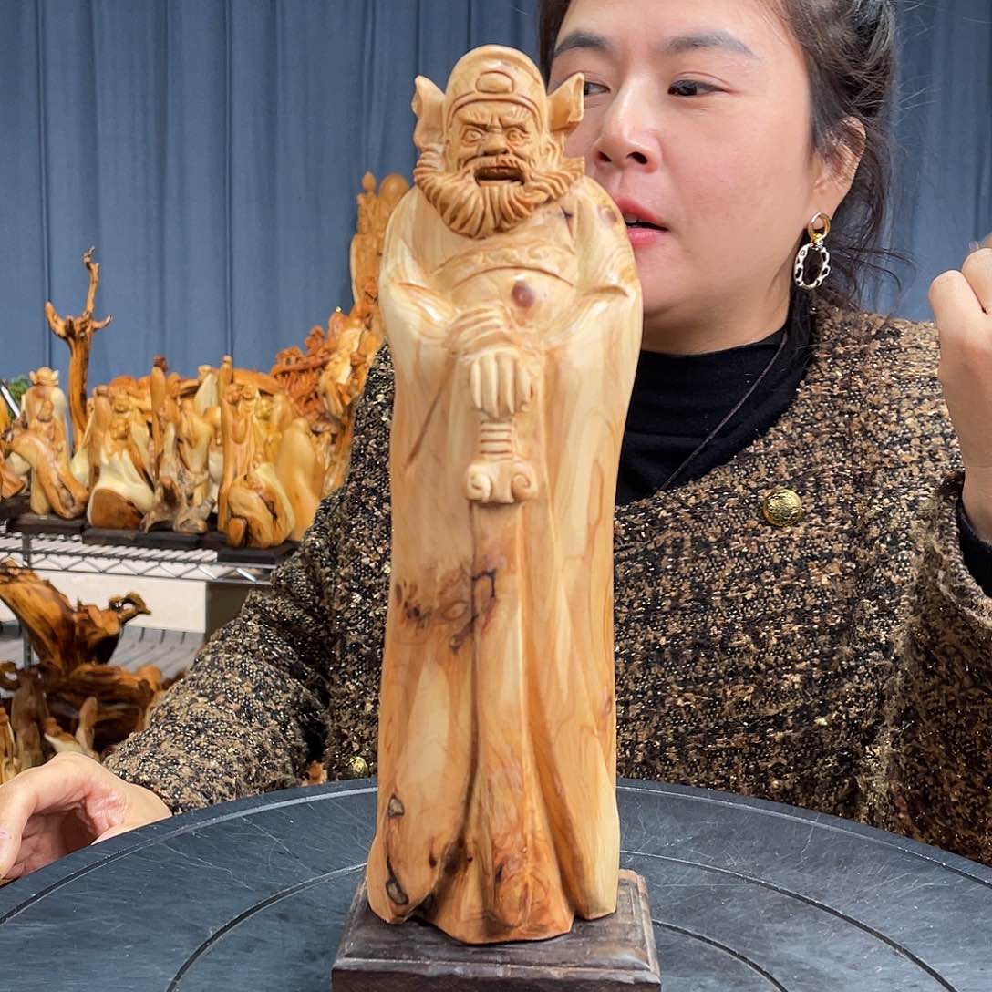 柏木（崖柏）随型艺术根雕