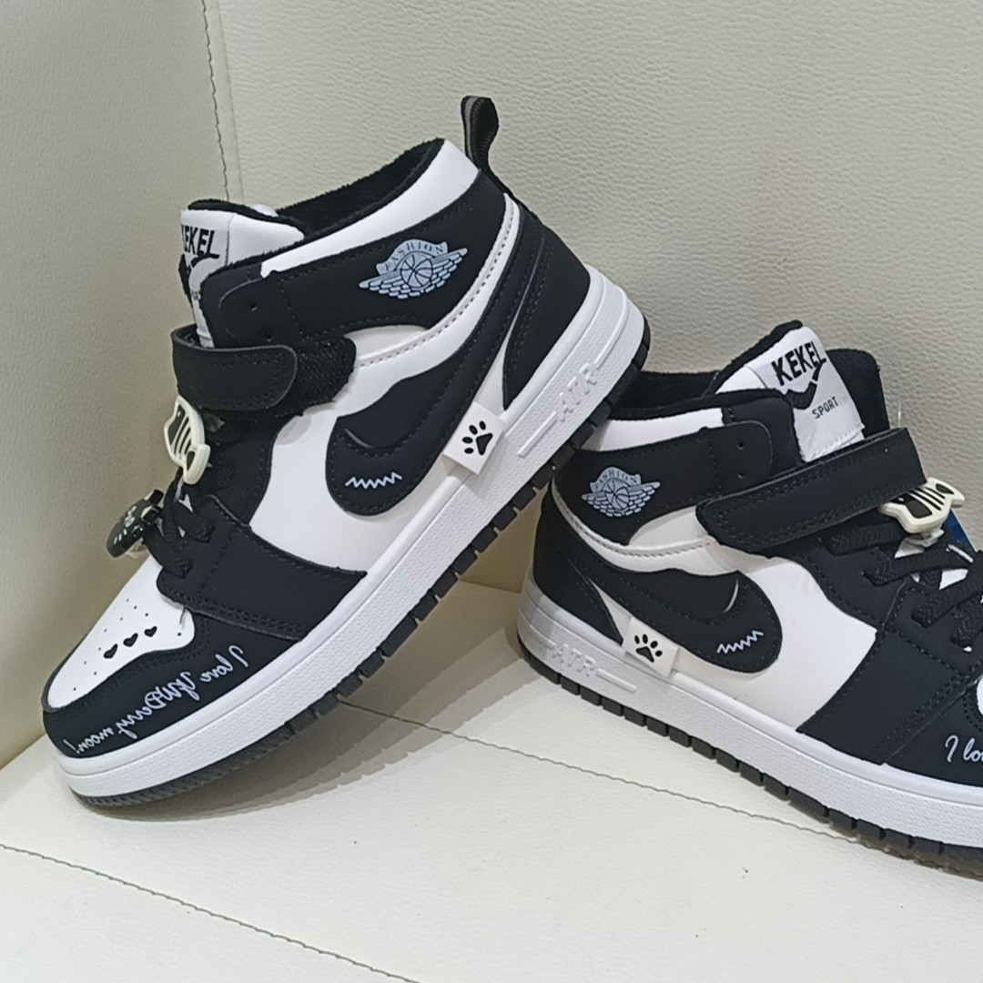 秋季运动鞋女防滑时尚中帮透气防滑男女童防水