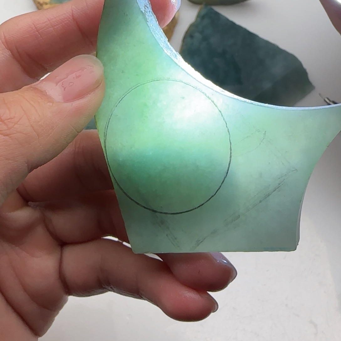 翡翠挂件未镶嵌遗*