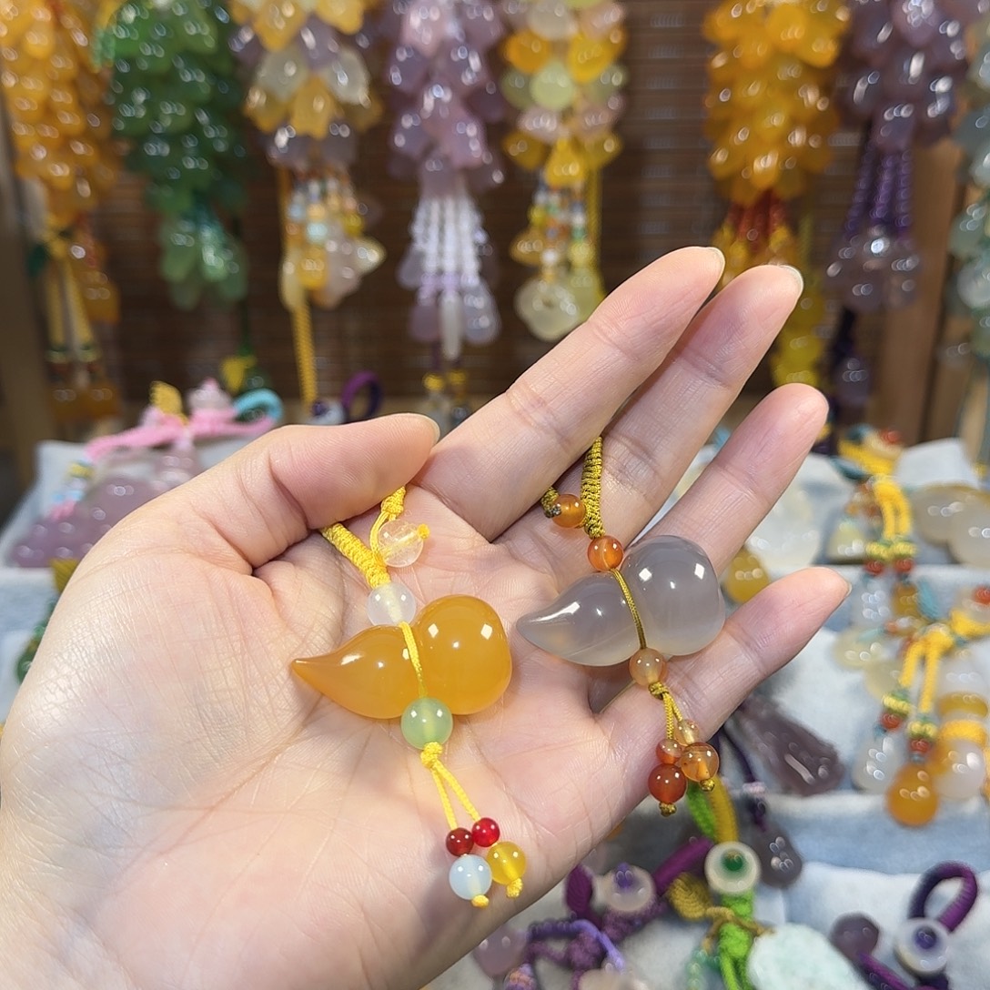 闪***多未镶嵌钥匙挂件福利款玛瑙/玉髓