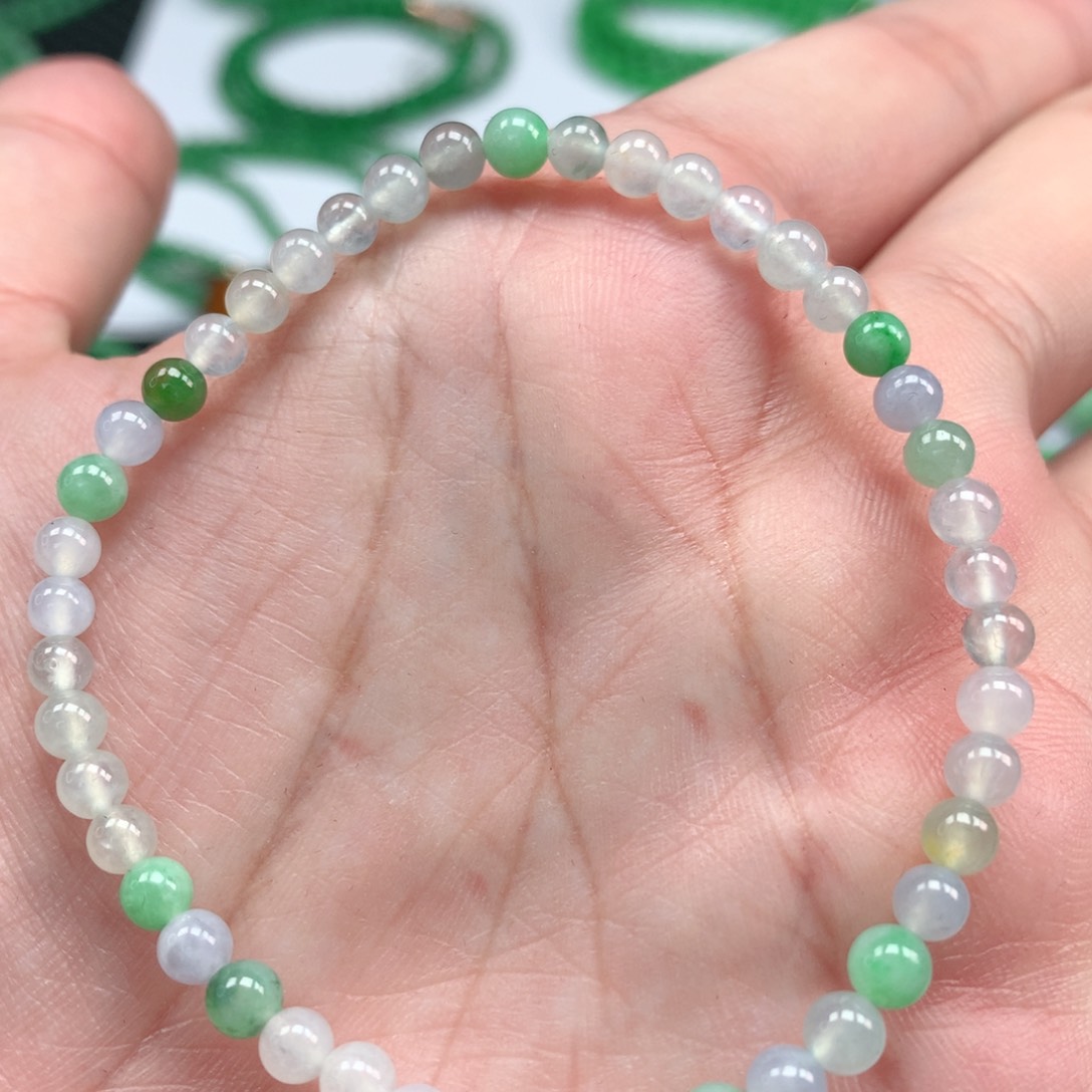 翡翠手链未镶嵌翡翠