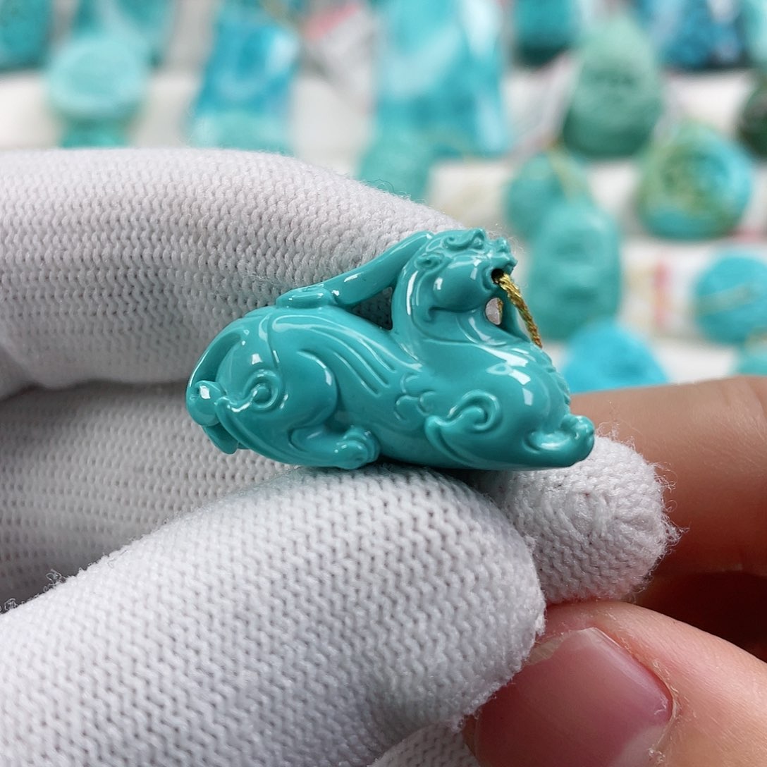 绿松石颈饰未镶嵌