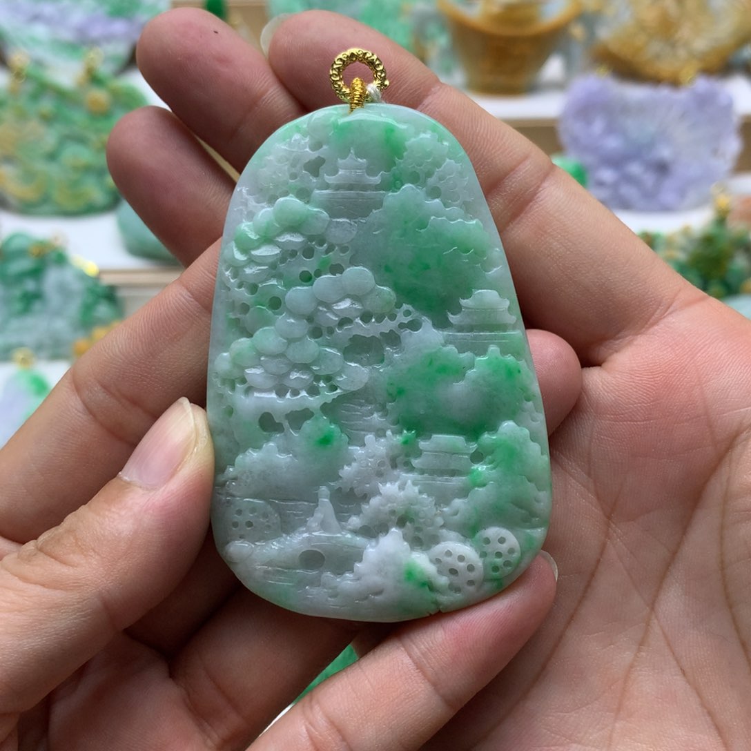 翡翠未镶嵌颈饰翡翠