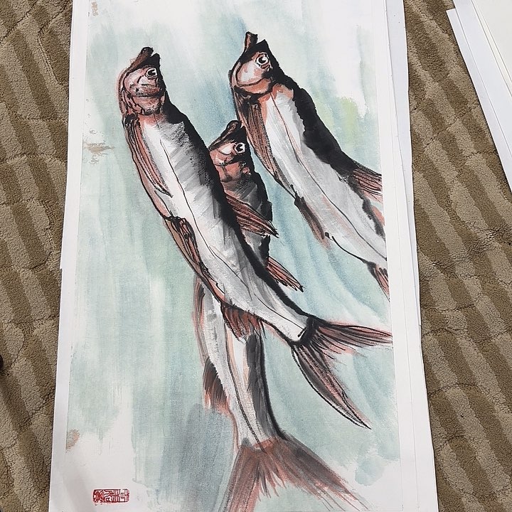 国画花鸟的翅膀是一个巨大的蝴蝶结在