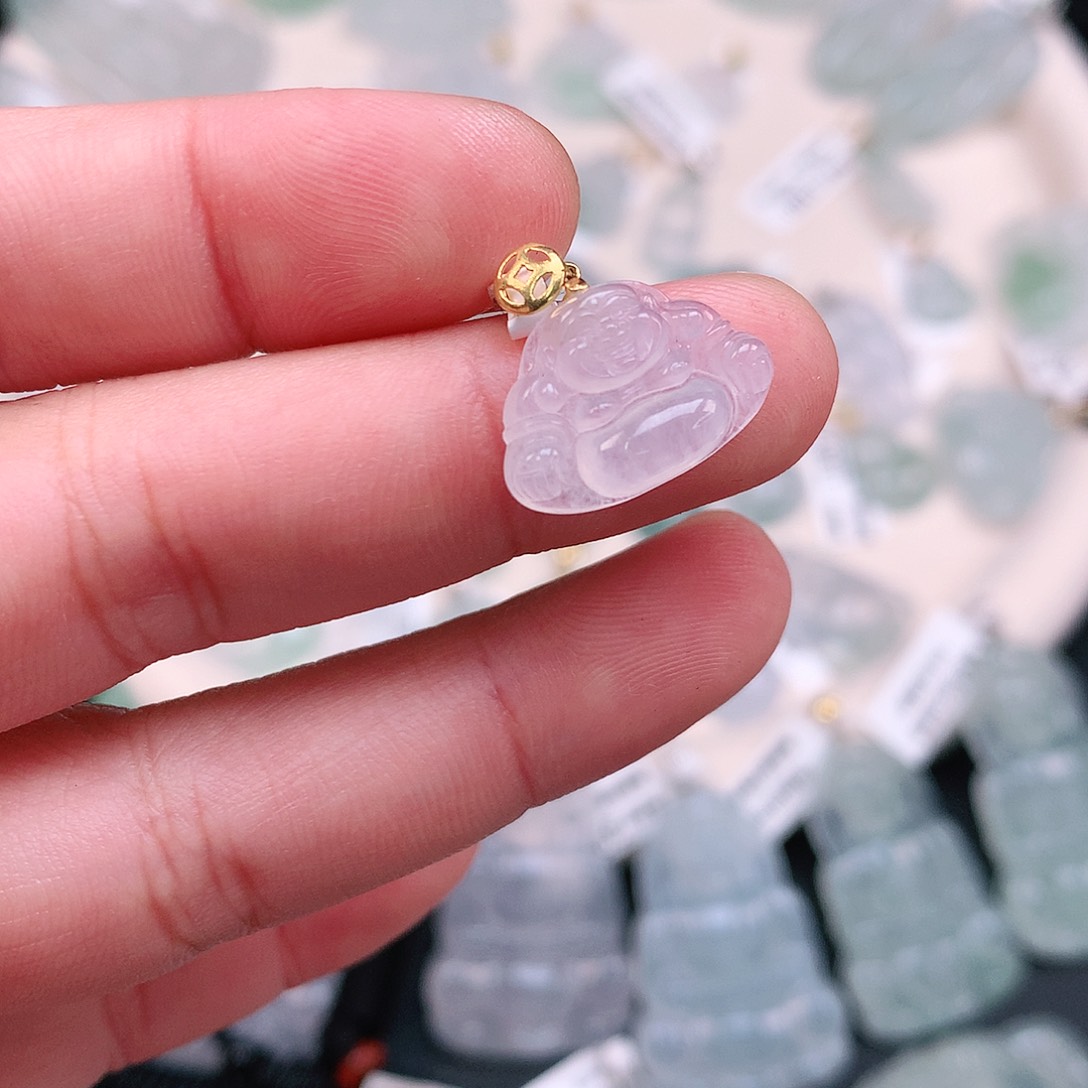 翡翠颈饰18K金镶嵌高冰小佛