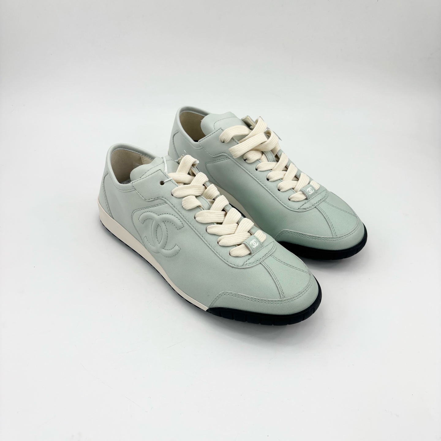 未使用 Chanel/香奈儿 37码25A薄荷绿低帮双c德训鞋女款P0107