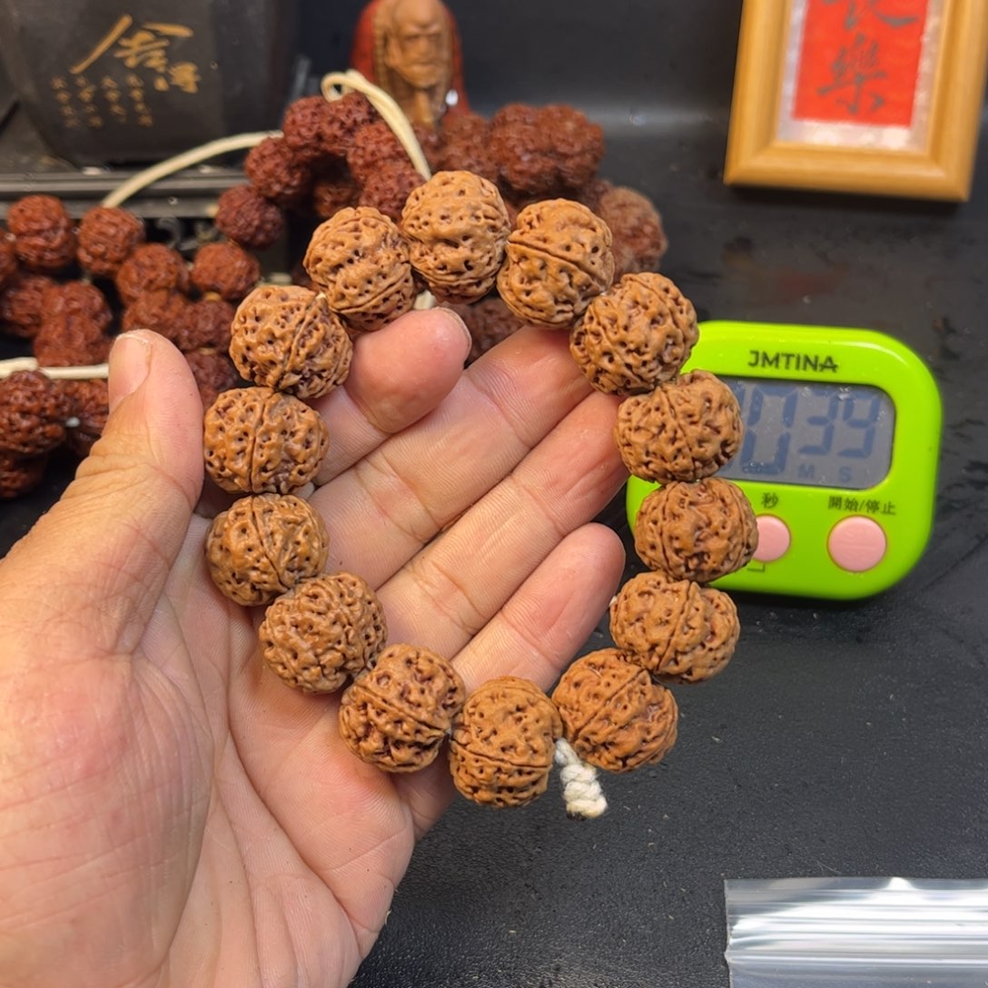 追***+吊坠金刚菩提21梅花