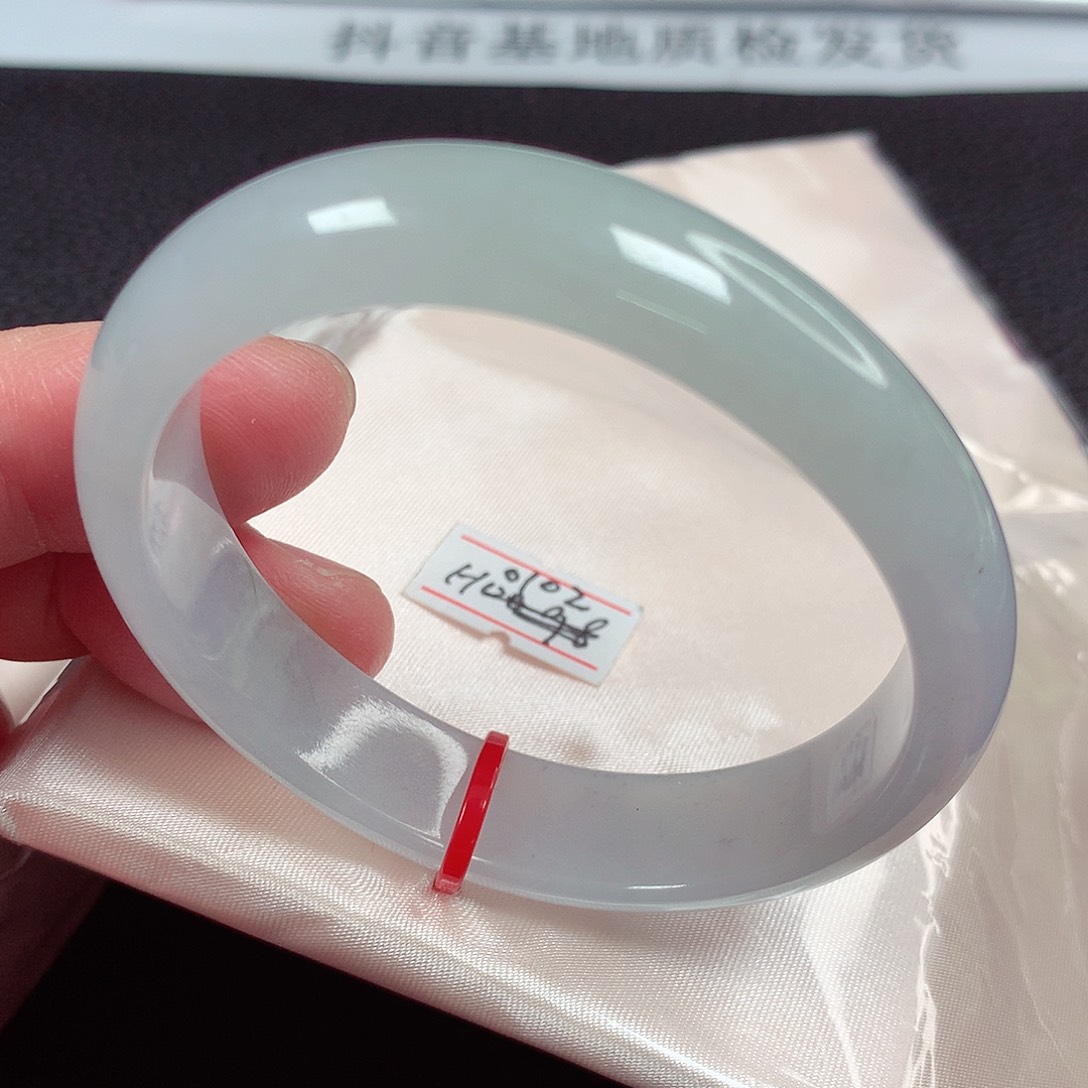 翡翠手镯未镶嵌天然翡翠手镯