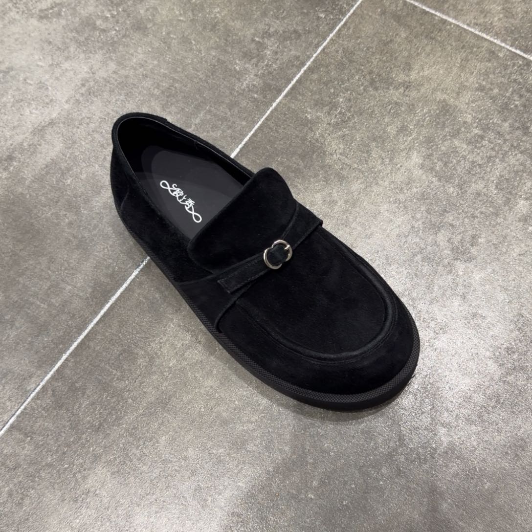 杨***％鱼嘴鞋9953-7黑色38码一双