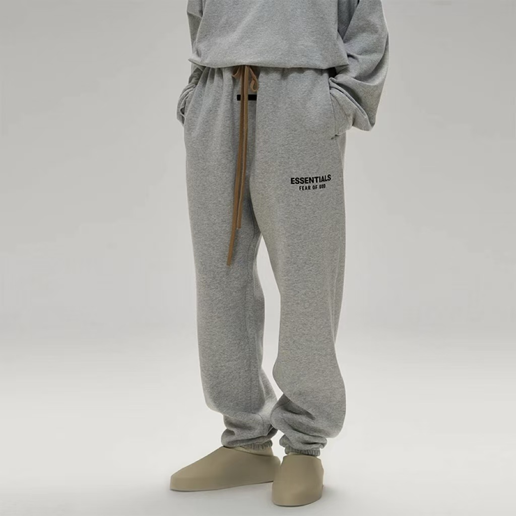 【Fall24假日系列】立体胶标印花束脚卫裤休闲宽松男士长裤加绒秋冬