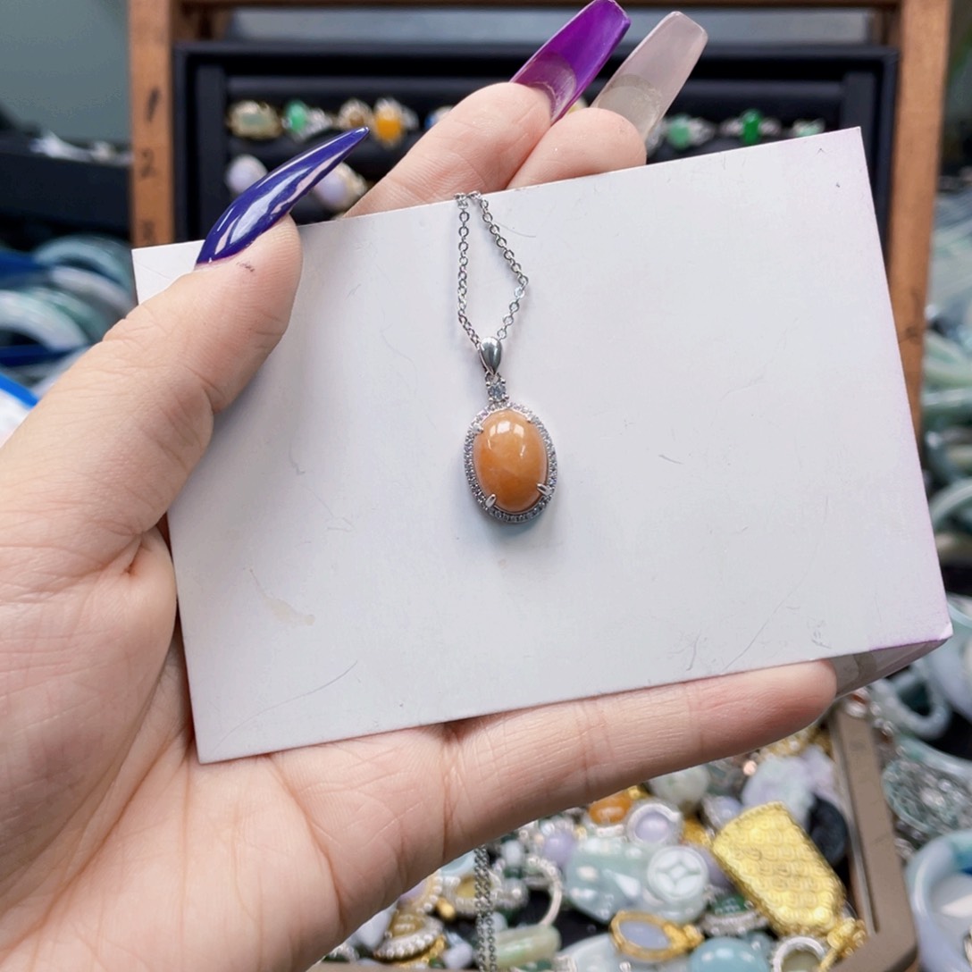 翡翠手镯未镶嵌天然翡翠Ａ货