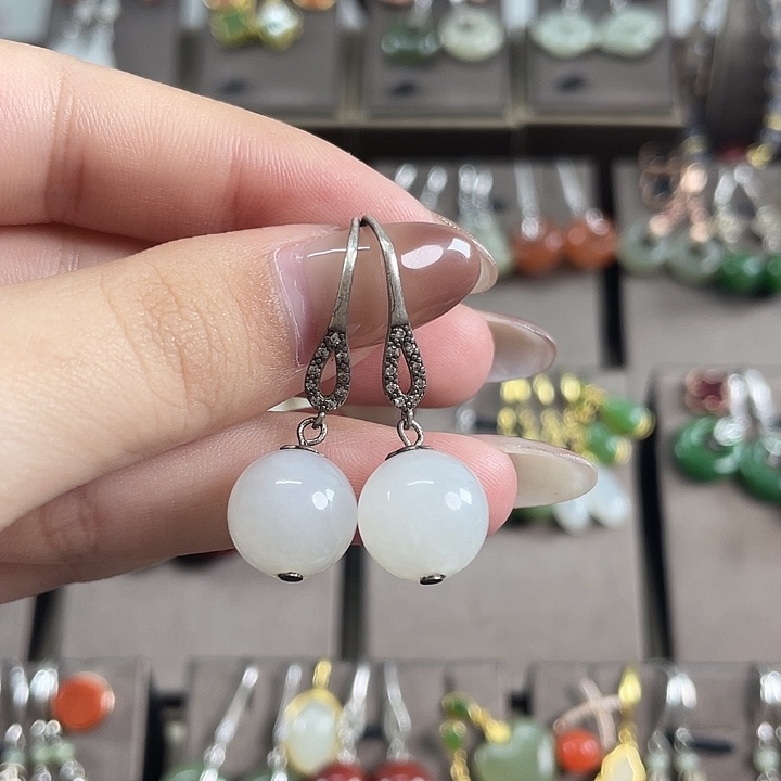 银S925镶嵌和田玉（白玉）耳饰12左右