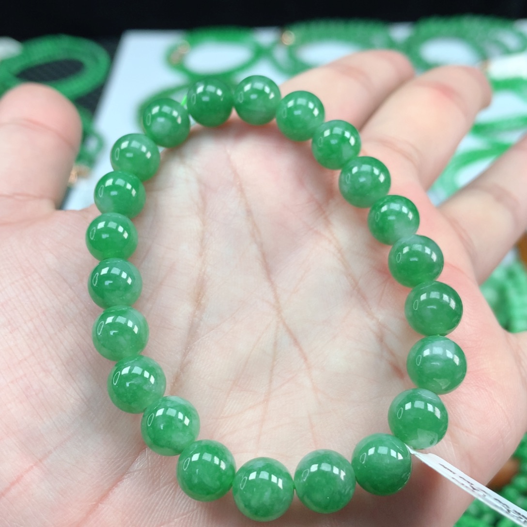 翡翠手链未镶嵌翡翠