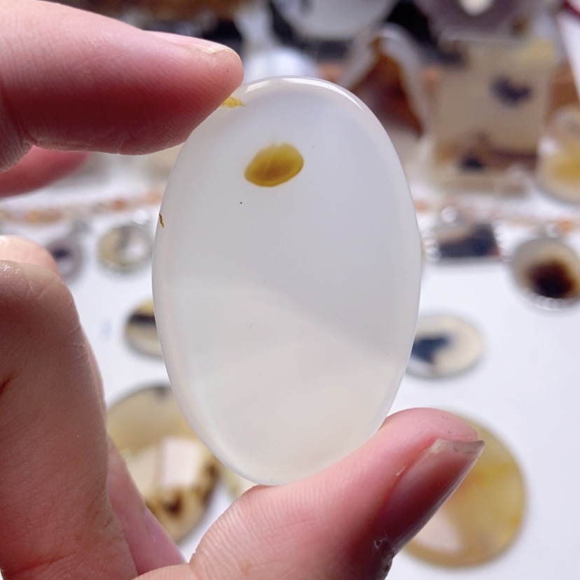 【闪购商品】玛瑙/玉髓颈饰未镶嵌