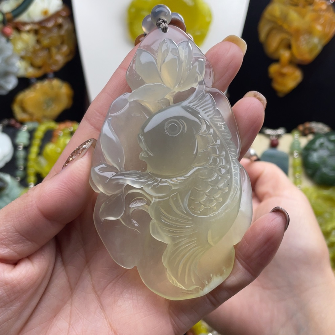 未镶嵌蛇纹石玉颈饰