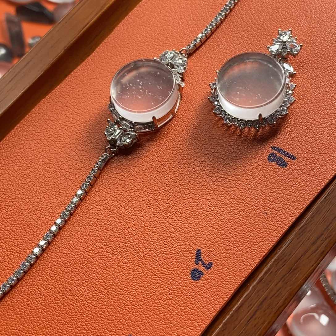 石英质玉颈饰银S925镶嵌