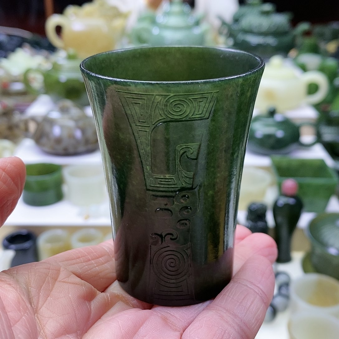 和田玉茶杯未镶嵌