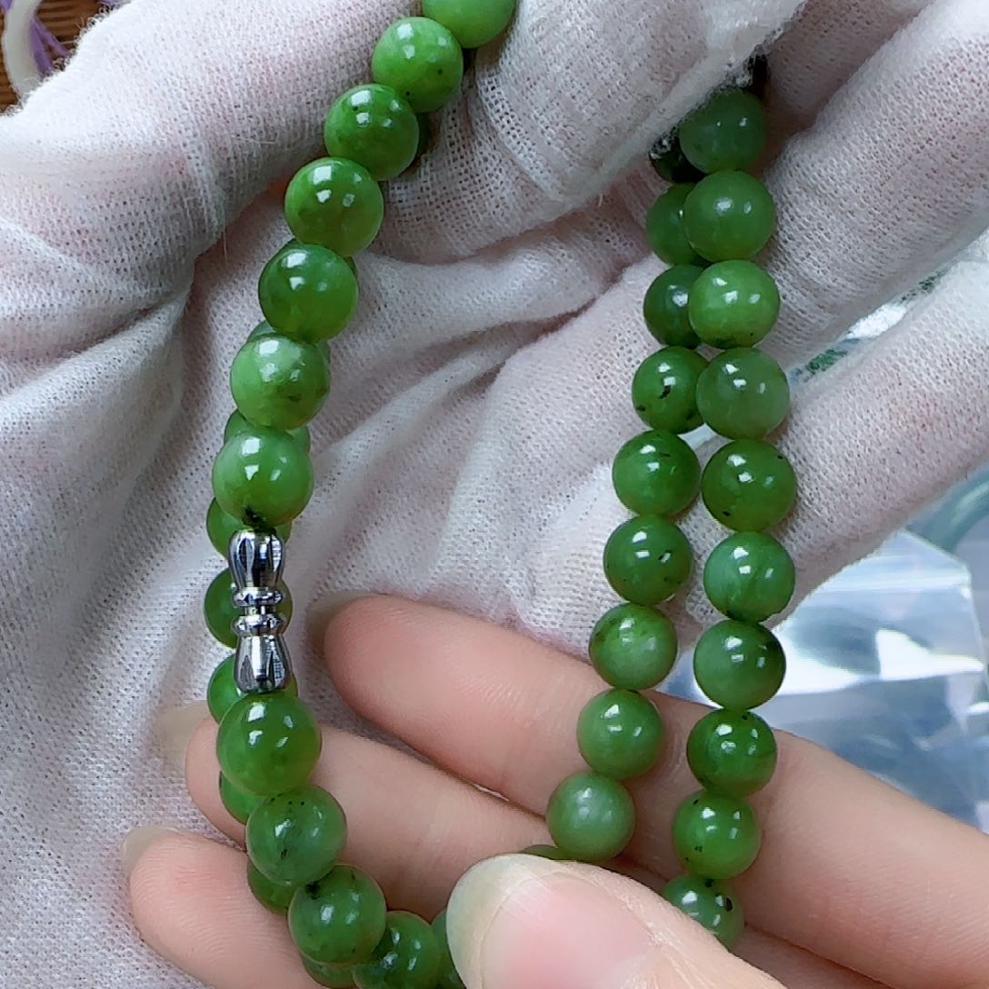 和田玉（碧玉）串珠未镶嵌