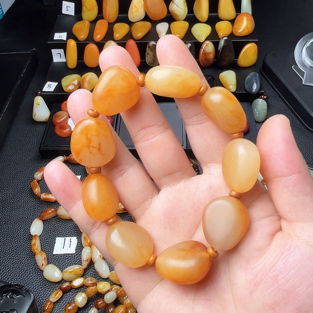 和田玉吊坠(赠链)未镶嵌咪*