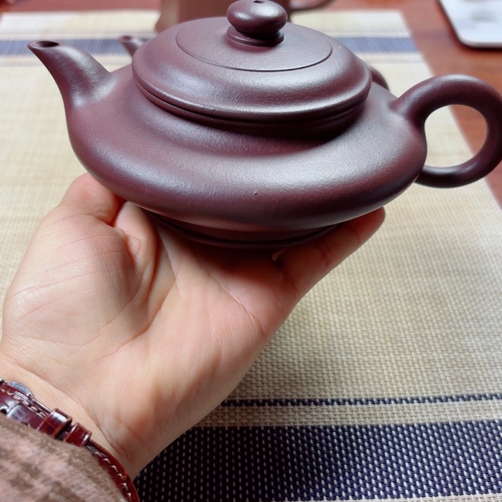 底槽青茶壶沉****案全手工制