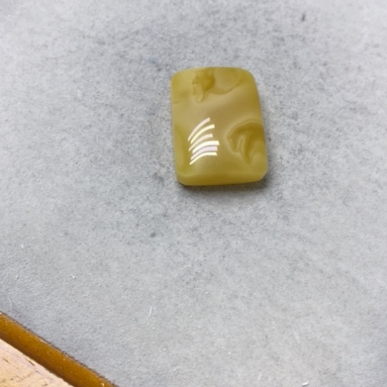 蜜蜡裸石未镶嵌吊坠