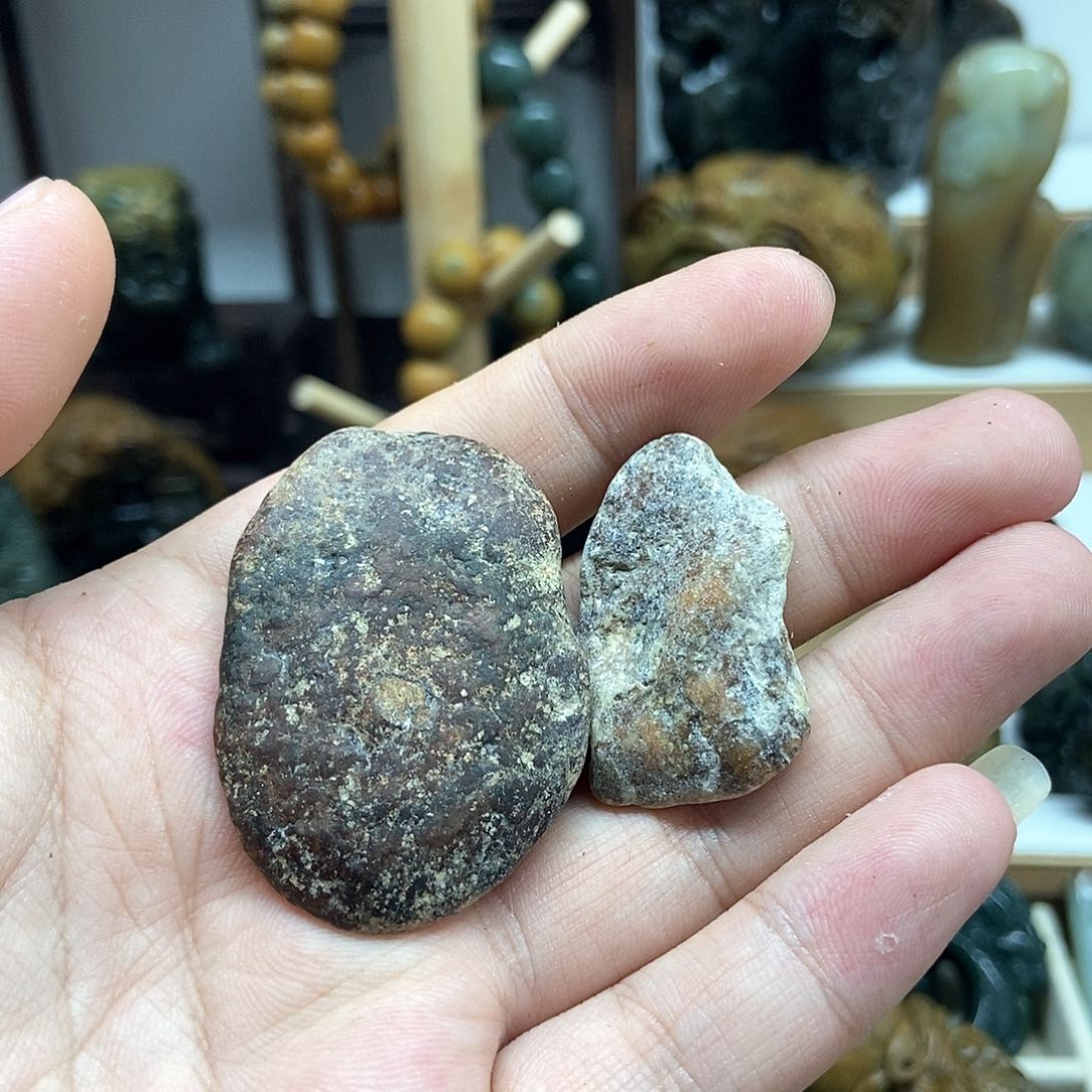 岫岩河磨玉（透闪石质玉）挂件未镶嵌