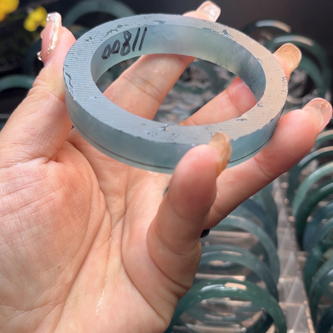 定制翡翠手镯未镶嵌刘*