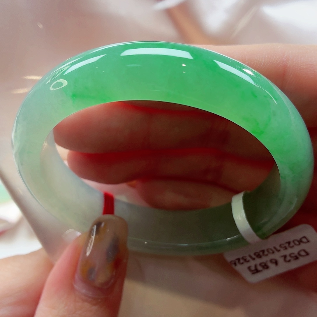 翡翠未镶嵌手镯（贵妃镯）22（25号）