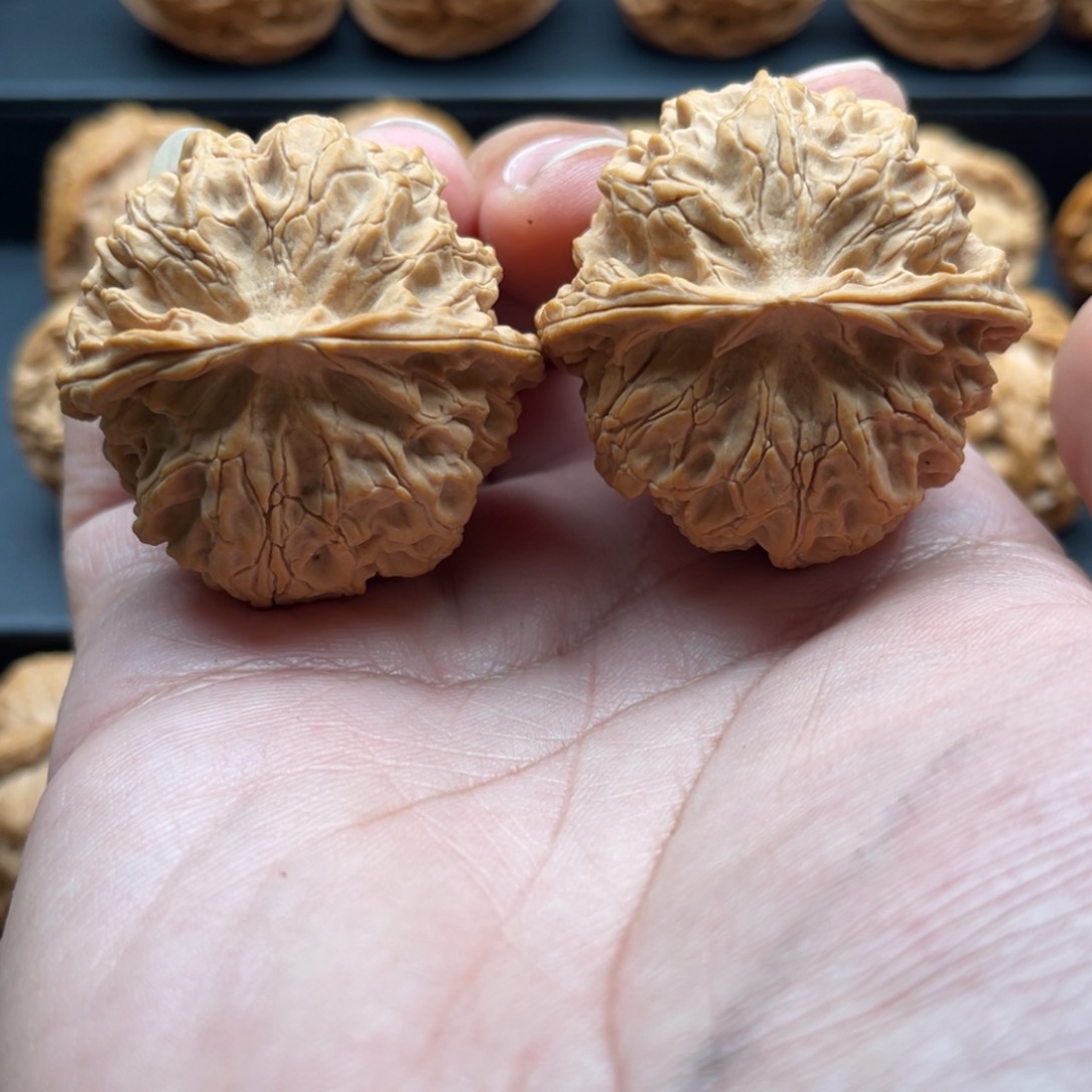 文玩核桃吊坠苹果园门头沟41.5，350全品