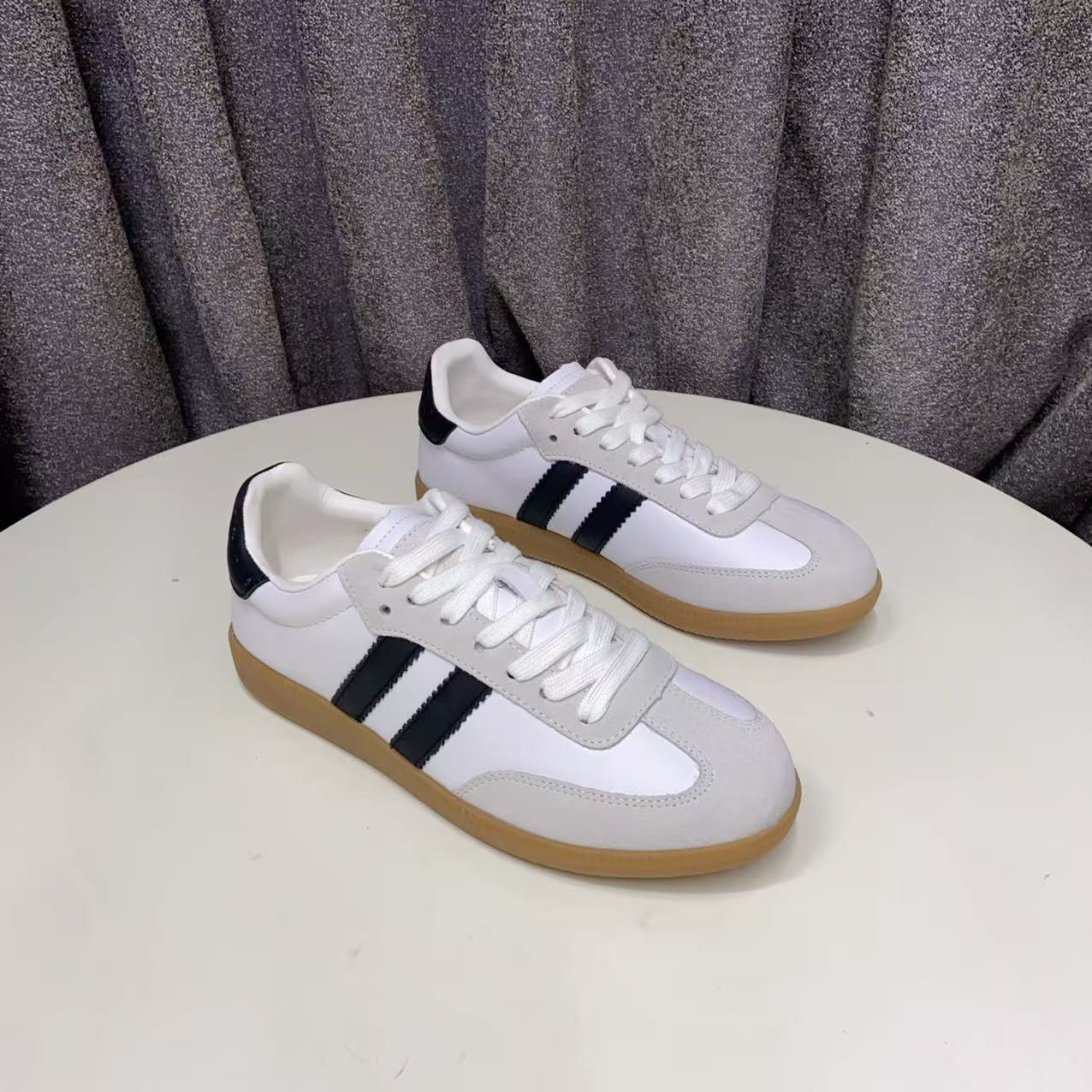 【表弟严选】C8879  白黑色  高端时尚圆头系带休闲德迅鞋