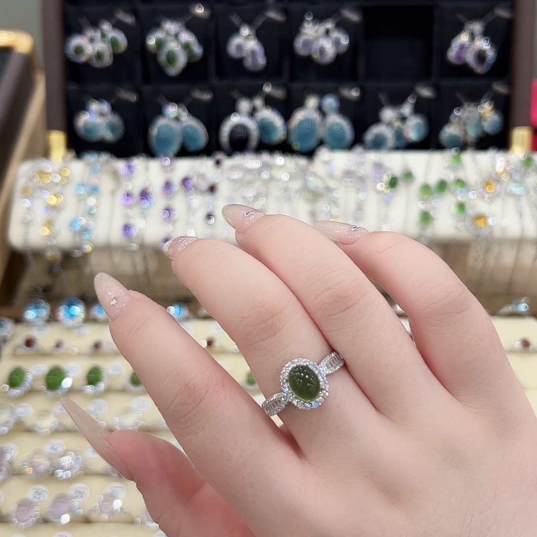 银S925镶嵌戒指石榴石