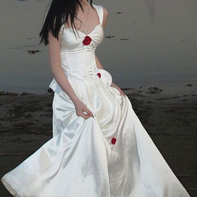 2025吊带连衣裙夏季新爆款女高级感名媛生日宴会小礼服拖地长裙子