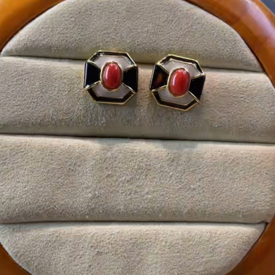 天然宝石红珊瑚耳饰