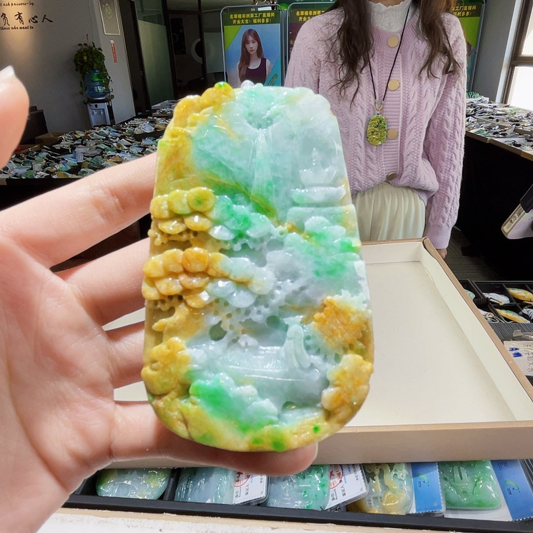 颈饰未镶嵌翡翠翡翠