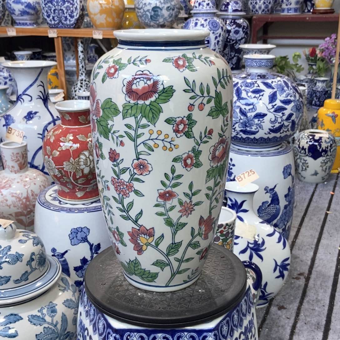 摆件花瓶手绘釉下彩