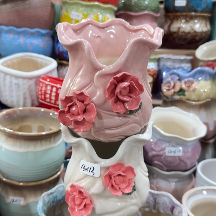 凑9块包邮，有孔，陶瓷花盆