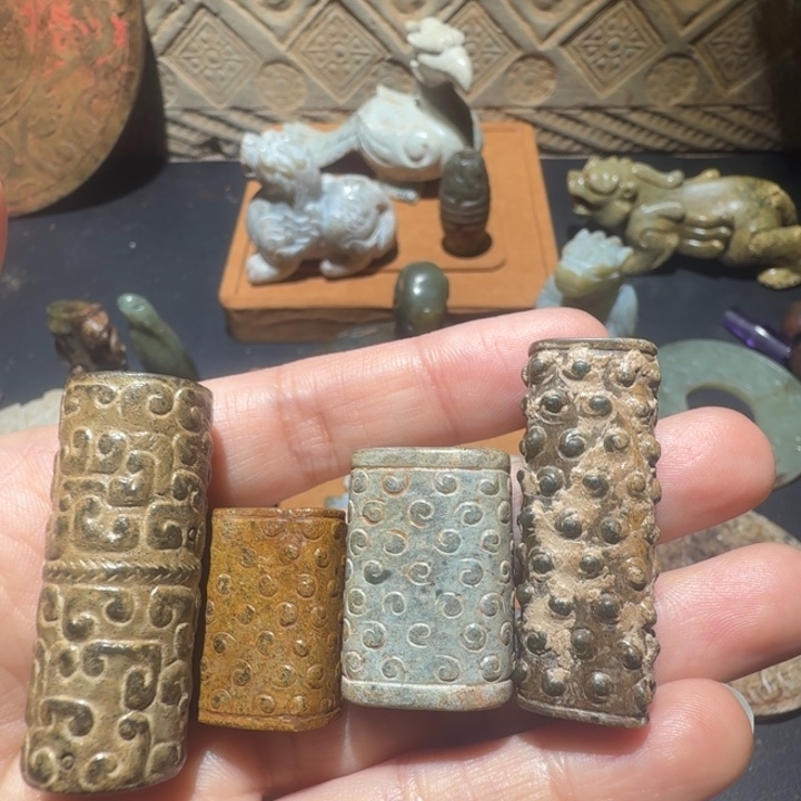 格***朵和田玉未镶嵌车挂