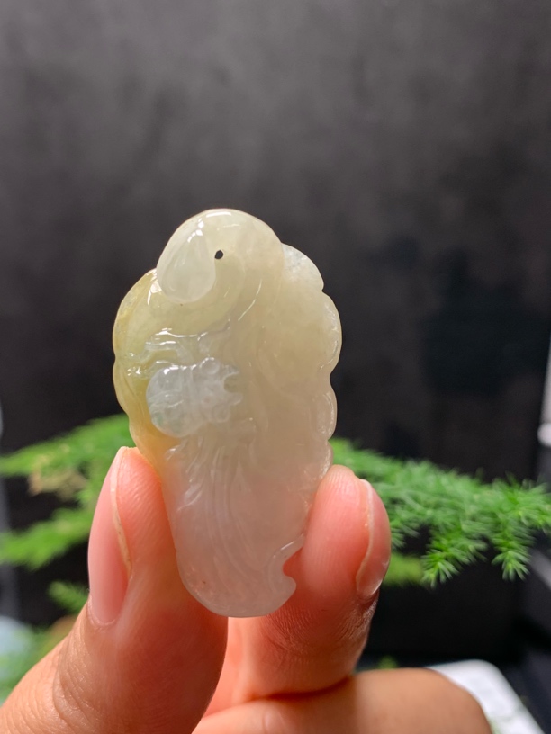 天然缅甸翡翠冰胶俏黄翡叶子甲虫富甲天下