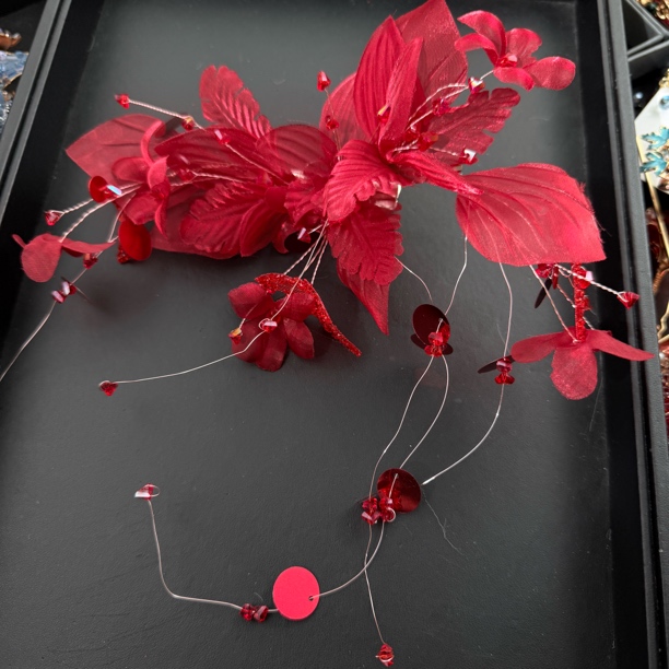 新款酒红色手工绢纱花蝴蝶新娘结婚敬酒服头饰发饰