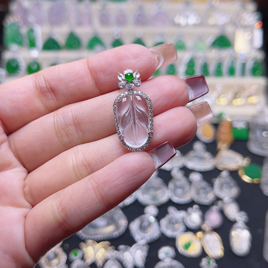 石英质玉颈饰银S925镶嵌