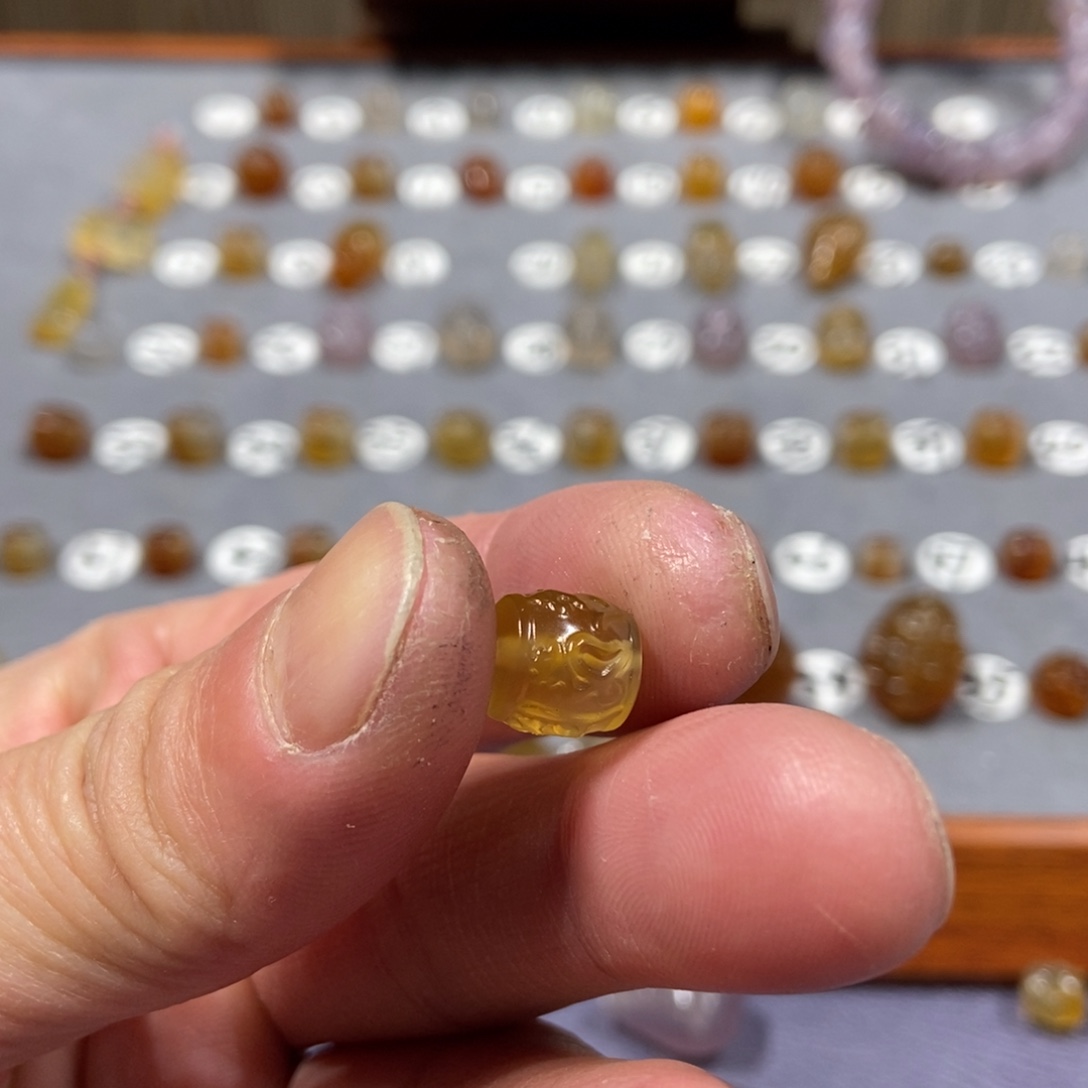 常****玛瑙/玉髓合金颈饰珠