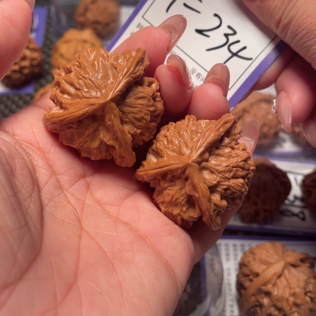 文玩核桃把件234号