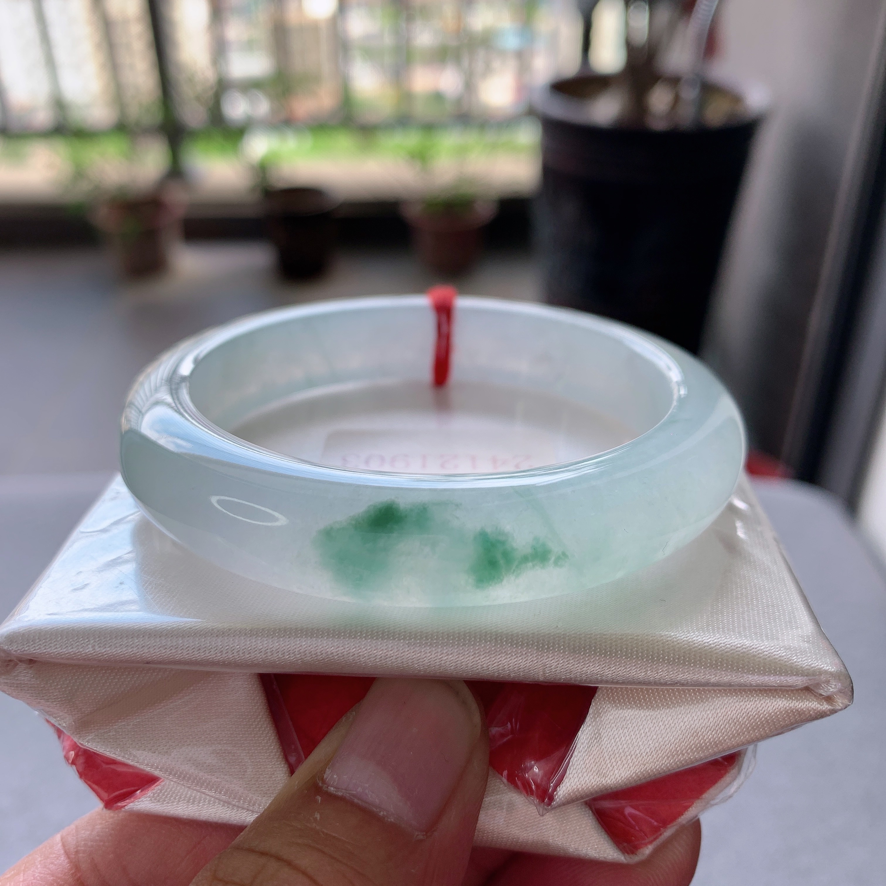 56圈口缅甸天然翡翠A货玉石手镯冰胶透飘花正圈时尚女款玉手镯