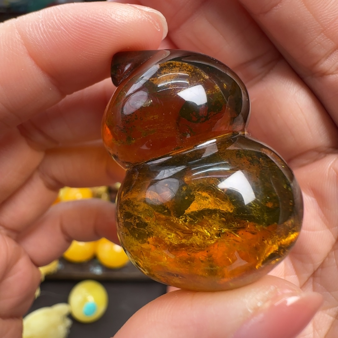 琥珀未镶嵌珠宝奇石