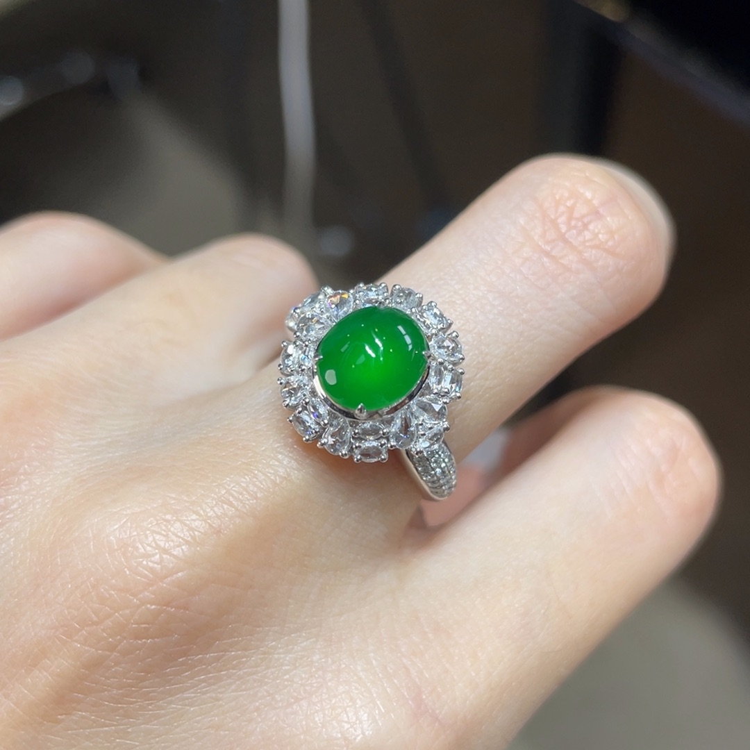 翡翠颈饰18K金镶嵌天然缅甸翡翠a货