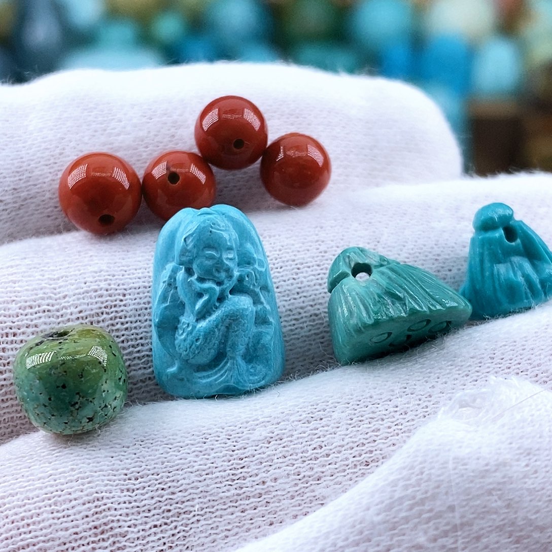 南红玛瑙未镶嵌珠宝奇石